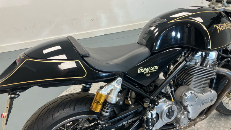 Norton Commando 961 SE